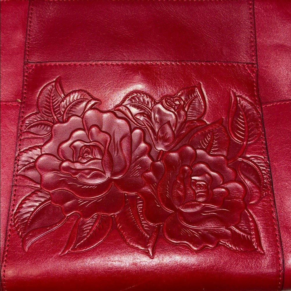 Elegant Red Leather Patricia Nash Shoulder Bag - Picture 3 of 7